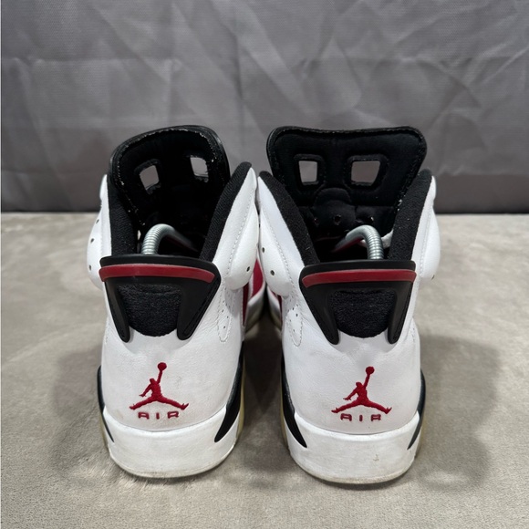 Air Jordan 6 Retro "Carmine" - Picture 3 of 11